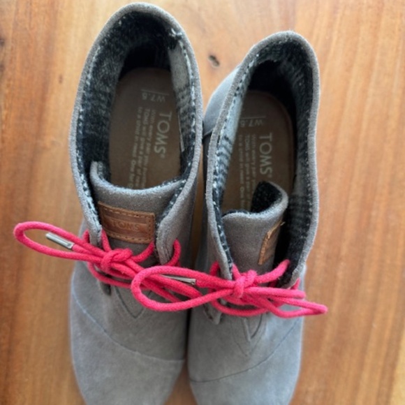 Tom's, Women's Size 7.5, Desert Wedge Boot - Picture 1 of 3